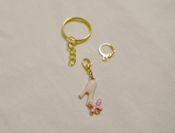 Charms Pink heal with dk. pink bow