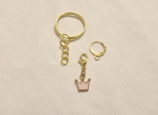 Pink & Gold Crown Charm uts